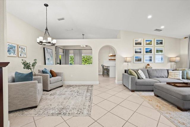 14525 NW 88th Avenue, Miami Lakes, FL 33018