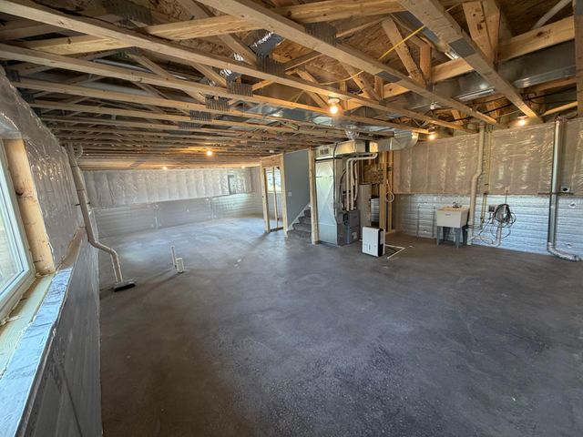 1625 Squirrel Way, New Richmond, WI 54017