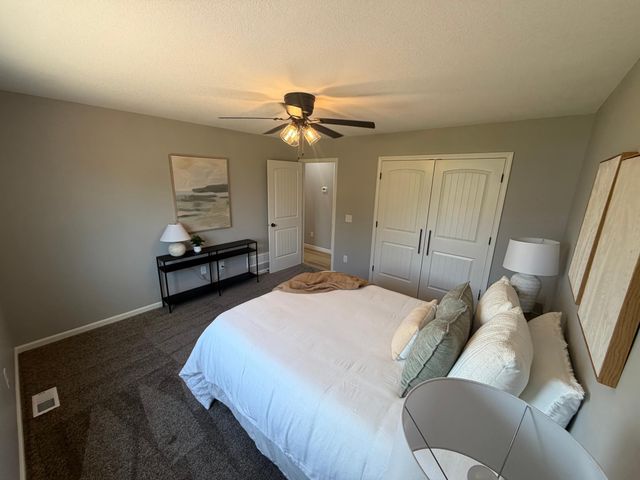 1625 Squirrel Way, New Richmond, WI 54017
