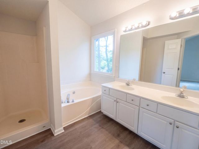 8988 Stamford Club Court, Rural Hall, NC 27045