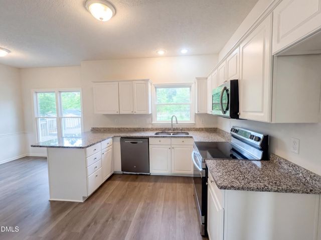 8988 Stamford Club Court, Rural Hall, NC 27045