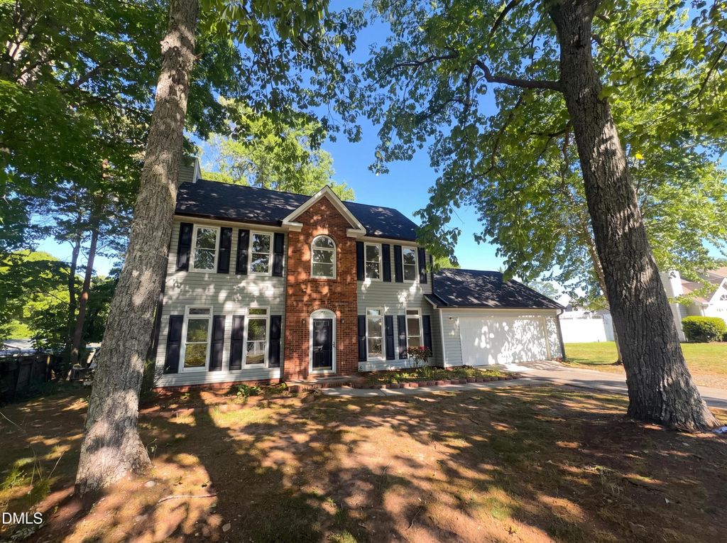 8988 Stamford Club Court, Rural Hall, NC 27045