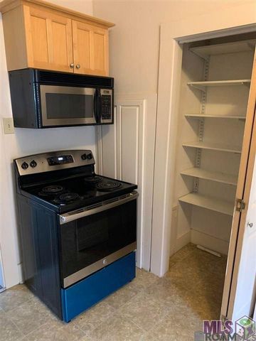 167 6th St, Port Allen, LA 70767