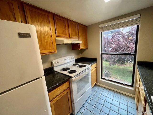 9797 E Peakview Ave C05, Englewood, CO 80111