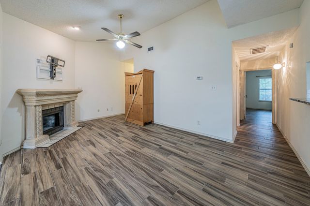 4101 Esters Road 110, Irving, TX 75038