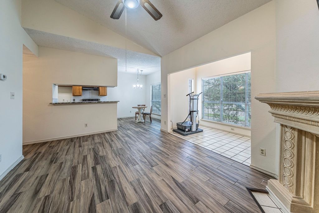 4101 Esters Road 110, Irving, TX 75038