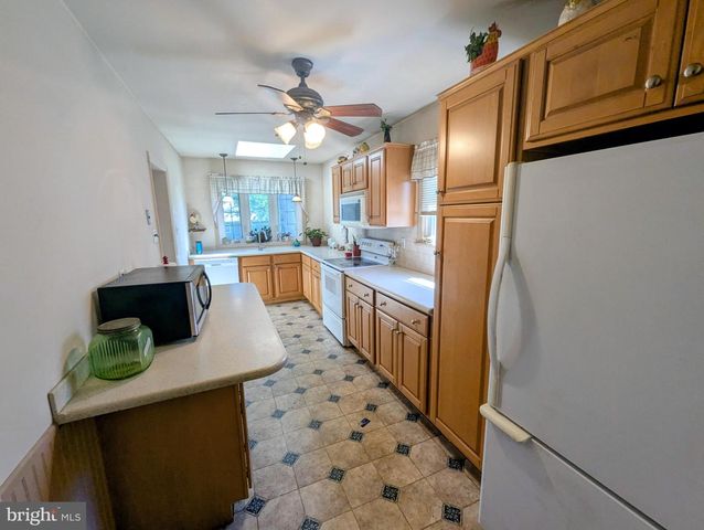 903 GALBRAITH AVE, Upper Chichester, PA 19061