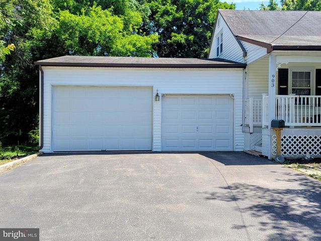 903 GALBRAITH AVE, Upper Chichester, PA 19061
