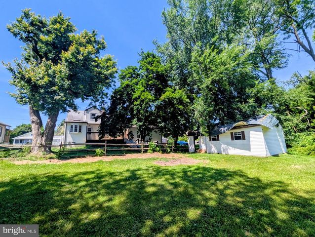 903 GALBRAITH AVE, Upper Chichester, PA 19061