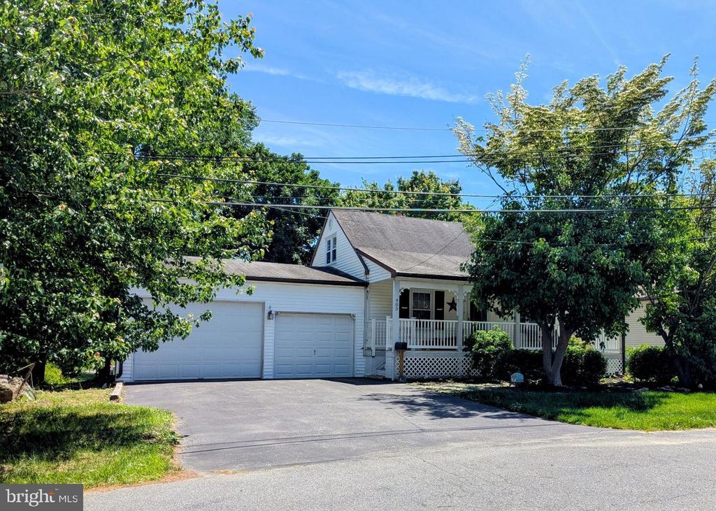 903 GALBRAITH AVE, Upper Chichester, PA 19061
