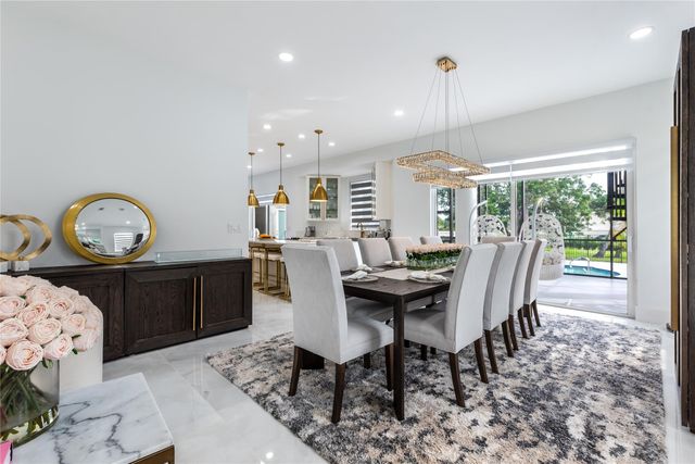 2090 Windsock Way, Wellington, FL 33414