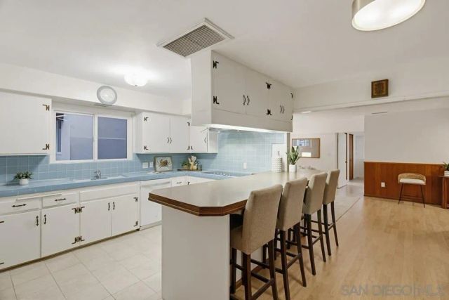 829-31 Avalon Ct, San Diego, CA 92109