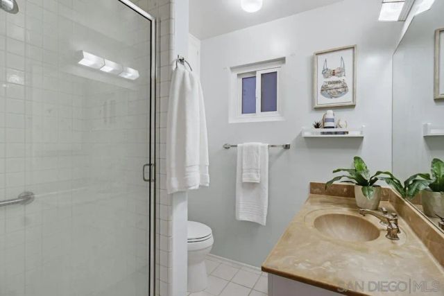 829-31 Avalon Ct, San Diego, CA 92109