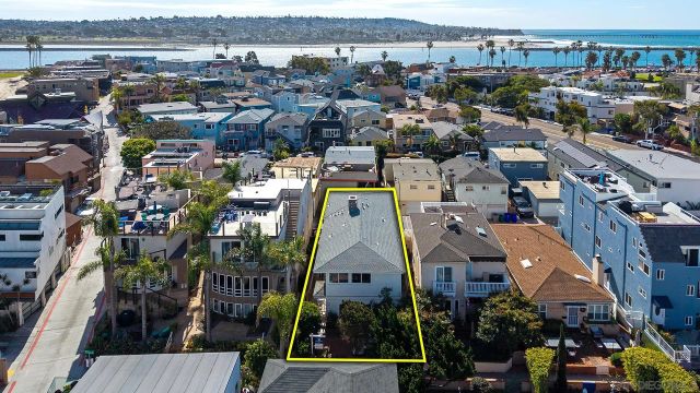 829-31 Avalon Ct, San Diego, CA 92109