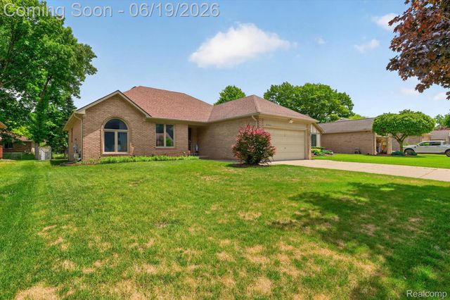46362 Springhill Drive, Shelby Charter Township, MI 48317