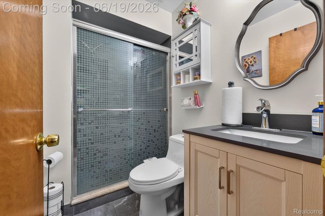 46362 Springhill Drive, Shelby Charter Township, MI 48317