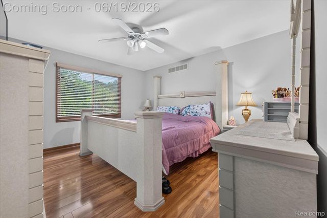 46362 Springhill Drive, Shelby Charter Township, MI 48317