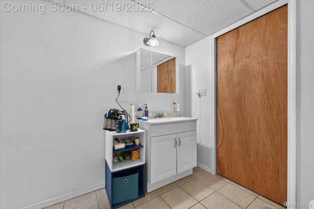 46362 Springhill Drive, Shelby Charter Township, MI 48317