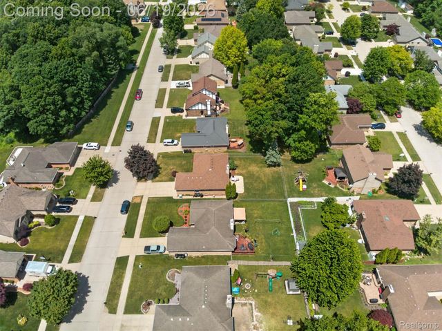 46362 Springhill Drive, Shelby Charter Township, MI 48317
