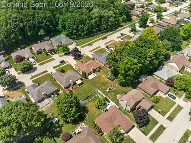 46362 Springhill Drive, Shelby Charter Township, MI 48317
