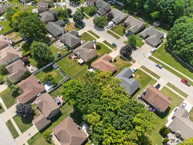 46362 Springhill Drive, Shelby Charter Township, MI 48317