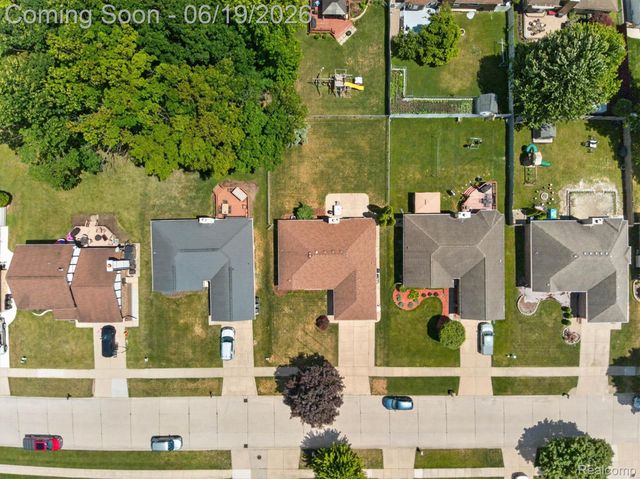 46362 Springhill Drive, Shelby Charter Township, MI 48317