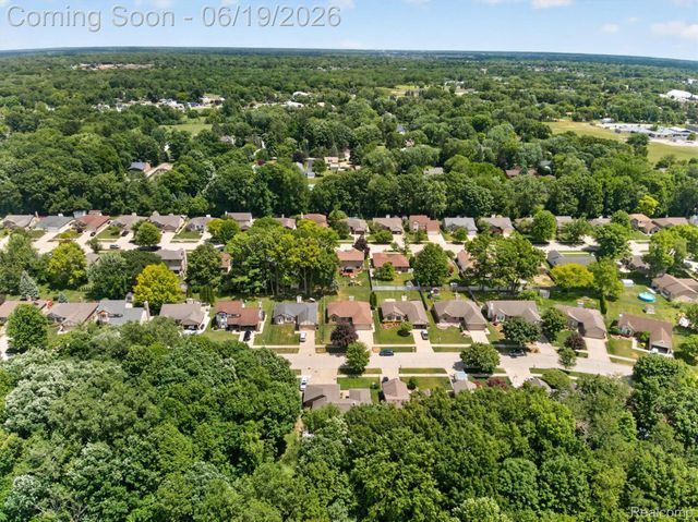 46362 Springhill Drive, Shelby Charter Township, MI 48317