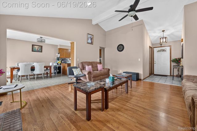 46362 Springhill Drive, Shelby Charter Township, MI 48317
