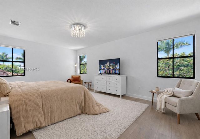 9761 NW 9th Street, Miami, FL 33172