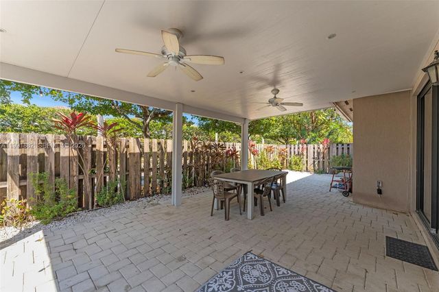 9761 NW 9th Street, Miami, FL 33172