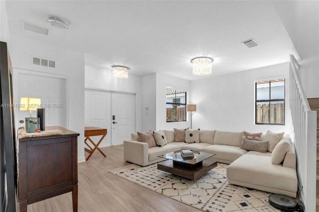 9761 NW 9th Street, Miami, FL 33172