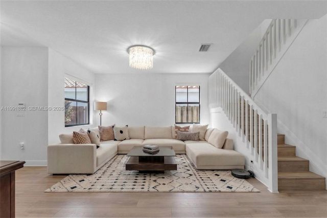 9761 NW 9th Street, Miami, FL 33172