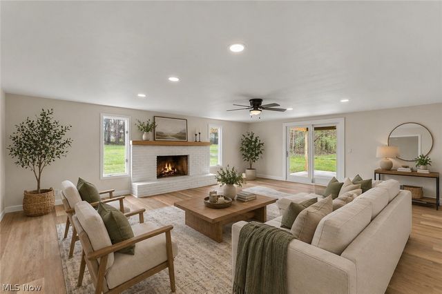 8195 N Palmyra Road, Canfield, OH 44406