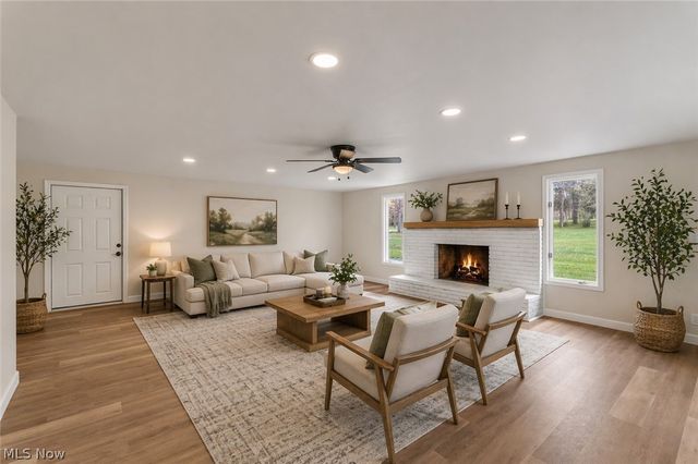 8195 N Palmyra Road, Canfield, OH 44406