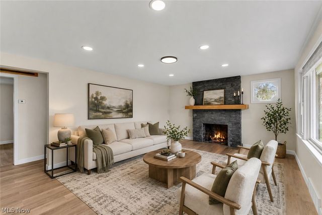8195 N Palmyra Road, Canfield, OH 44406