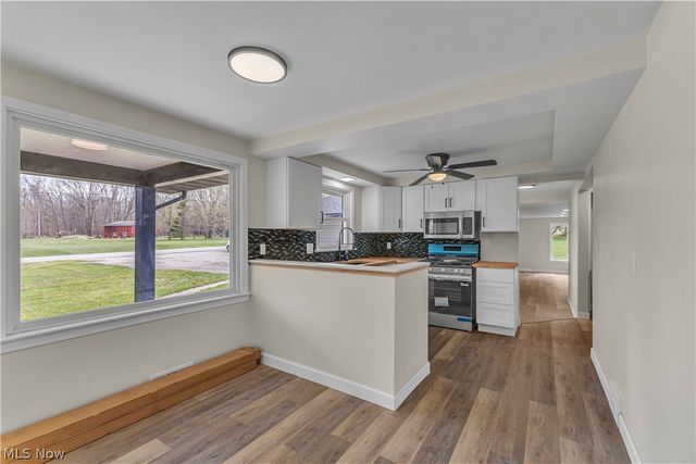8195 N Palmyra Road, Canfield, OH 44406