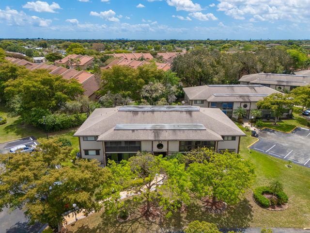 9344 S Belfort Circle 115-k4, Tamarac, FL 33321