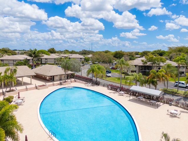 9344 S Belfort Circle 115-k4, Tamarac, FL 33321