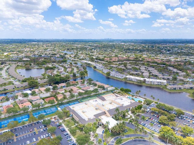 9344 S Belfort Circle 115-k4, Tamarac, FL 33321