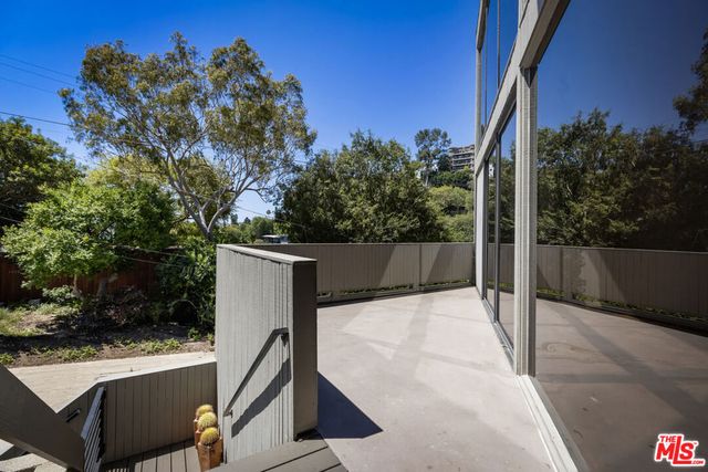 3035 Windsor Avenue, Los Angeles, CA 90039