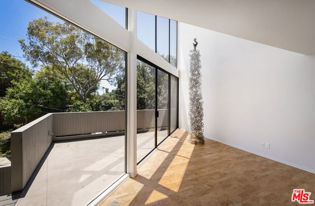 3035 Windsor Avenue, Los Angeles, CA 90039
