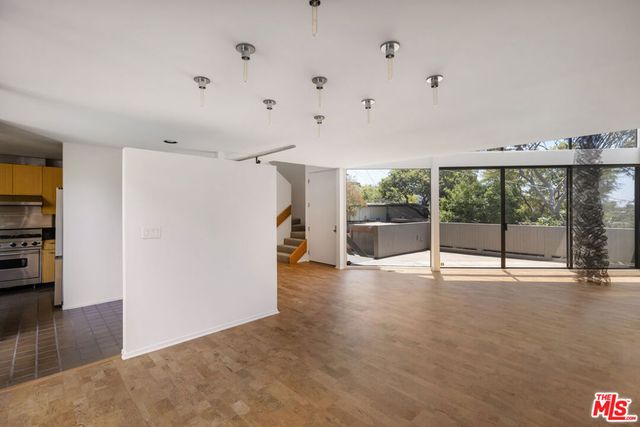3035 Windsor Avenue, Los Angeles, CA 90039