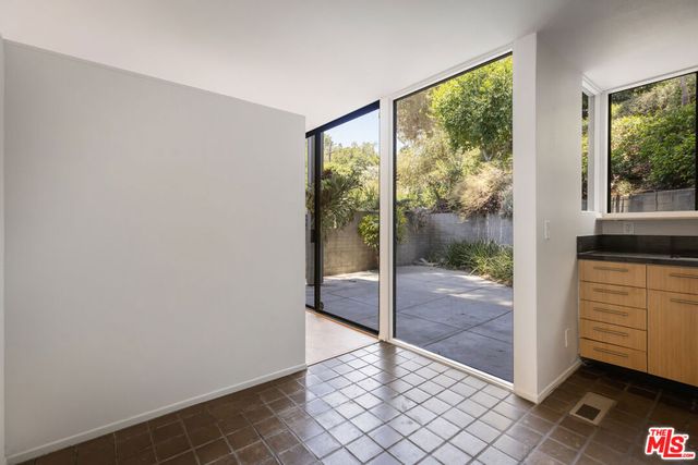 3035 Windsor Avenue, Los Angeles, CA 90039
