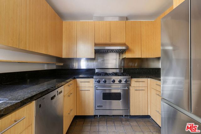 3035 Windsor Avenue, Los Angeles, CA 90039