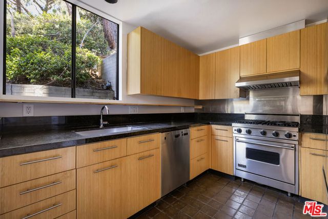3035 Windsor Avenue, Los Angeles, CA 90039