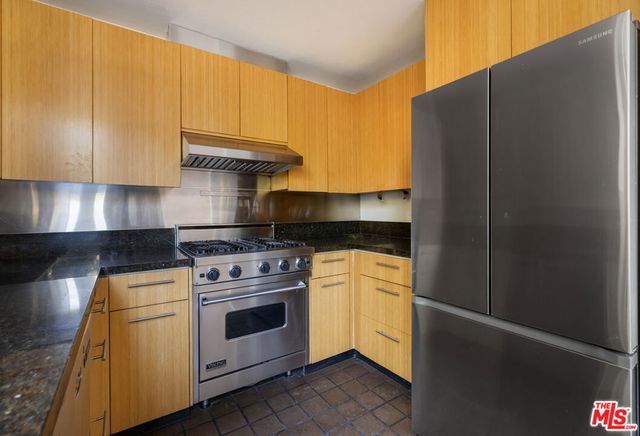 3035 Windsor Avenue, Los Angeles, CA 90039