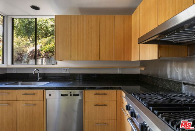 3035 Windsor Avenue, Los Angeles, CA 90039