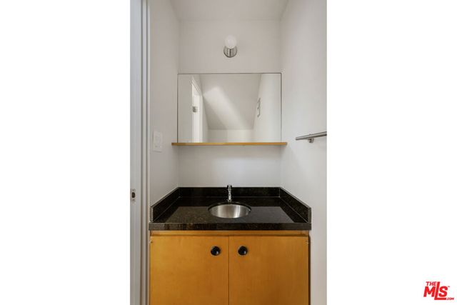 3035 Windsor Avenue, Los Angeles, CA 90039