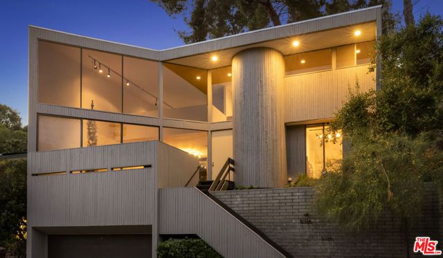 3035 Windsor Avenue, Los Angeles, CA 90039