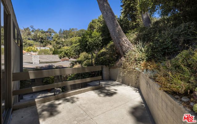 3035 Windsor Avenue, Los Angeles, CA 90039